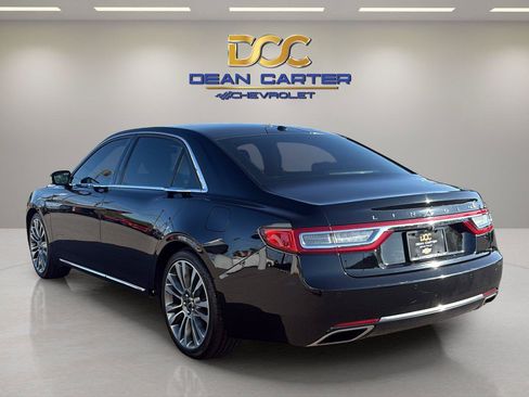 Used 2017 Lincoln Continental Select w/ Climate Package AWD/4WD image 3