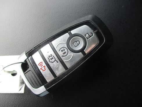 Used 2024 Ford Explorer XLT w/ Equipment Group 202A AWD/4WD image 46