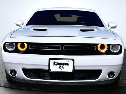 Used 2020 Dodge Challenger R/T image 3