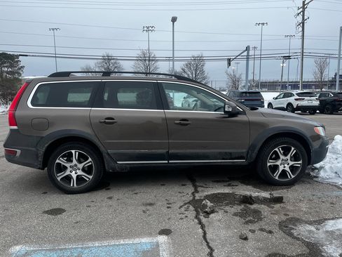 Used 2015 Volvo XC70 T6 Premier Plus image 4