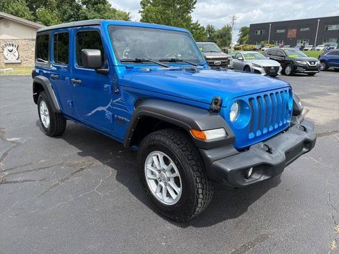Used 2021 Jeep Wrangler Unlimited Sport AWD/4WD image 3