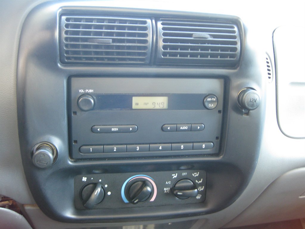 Used 2005 Ford Ranger XL RWD image 22