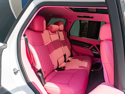 Used 2025 Land Rover Range Rover SE image 49