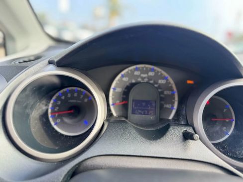 Used 2011 Honda Fit image 14