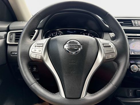 Used 2014 Nissan Rogue SL FWD image 26