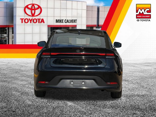 Used 2025 Toyota Prius LE FWD image 7