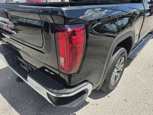 Used 2025 GMC Sierra 1500 SLT RWD image 12