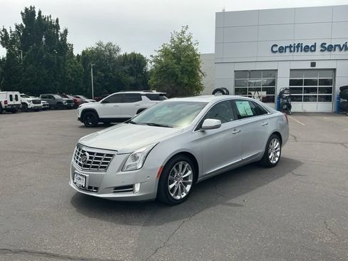 Used 2014 Cadillac XTS Luxury w/ Driver Awareness Package FWD image 8