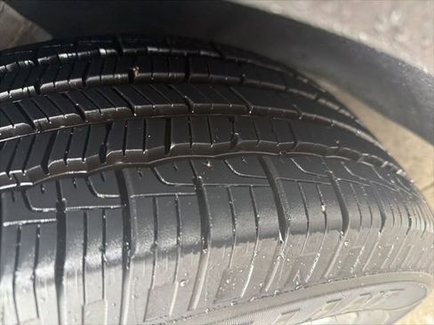 Used 2022 GMC Terrain SLT w/ Infotainment Package II image 7