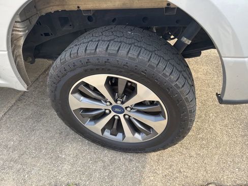 Certified 2019 Ford F150 XL w/ Equipment Group 101A Mid image 23