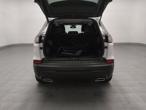 Used 2022 Jeep Cherokee Latitude Lux w/ Sun & Sound Group image 29