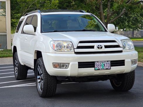 Used 2005 Toyota 4Runner Limited image 2