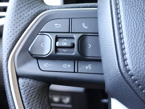 Used 2026 Toyota Sequoia SR5 RWD image 25
