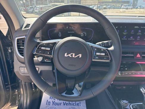 New 2026 Kia Seltos S image 24