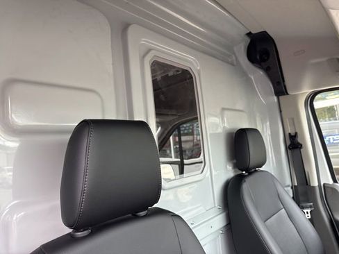 New 2025 Ford Transit 250 148 Medium Roof w/ Load Area Protection Package image 24
