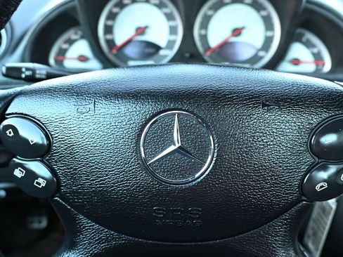 Used 2005 Mercedes-Benz SL 55 AMG image 29