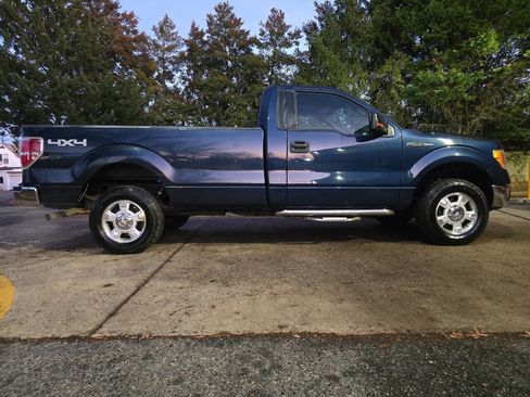 Used 2013 Ford F150 XLT w/ Mid Equipment Group image 29