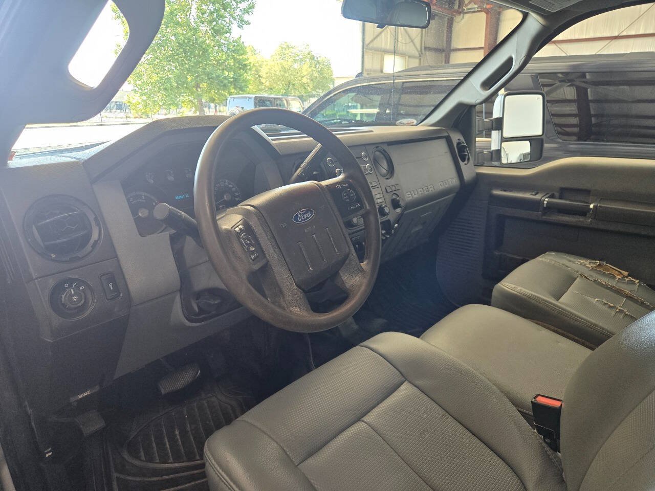 Used 2016 Ford F550 4x4 Crew Cab Super Duty image 24