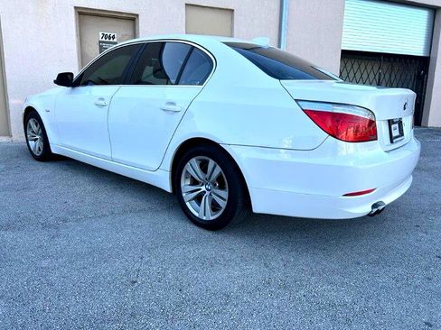Used 2010 BMW 528i Sedan image 17