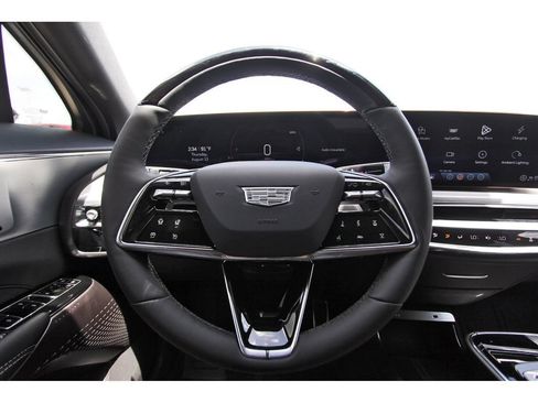 New 2027 Cadillac Lyriq Luxury AWD/4WD image 13