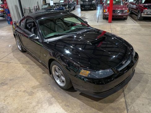 Used 2001 Ford Mustang GT RWD image 14