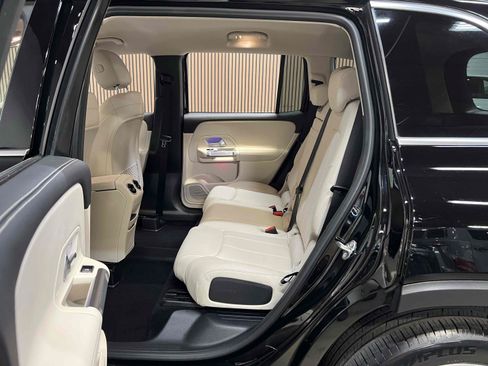 Used 2020 Mercedes-Benz GLB 250 image 5