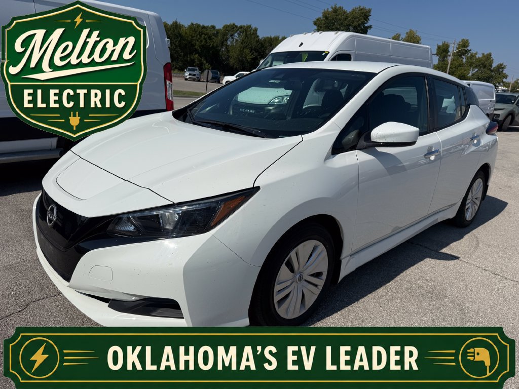 Used 2025 Nissan Leaf S FWD image 1