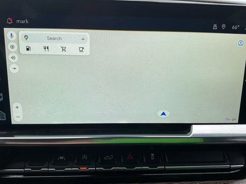 Used 2022 Chevrolet Silverado 1500 LT image 2