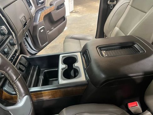 Used 2018 GMC Sierra 1500 SLT AWD/4WD image 11