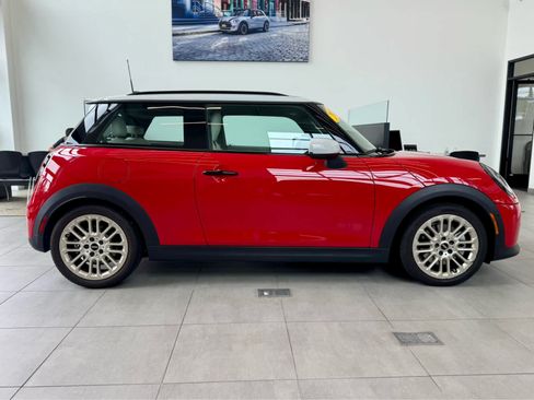 Used 2025 MINI Cooper S FWD image 5