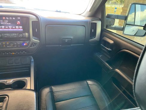 Used 2016 GMC Sierra 2500 Denali w/ Duramax Plus Package image 22