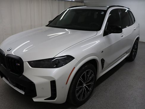 Used 2026 BMW X5 M60i AWD/4WD image 3