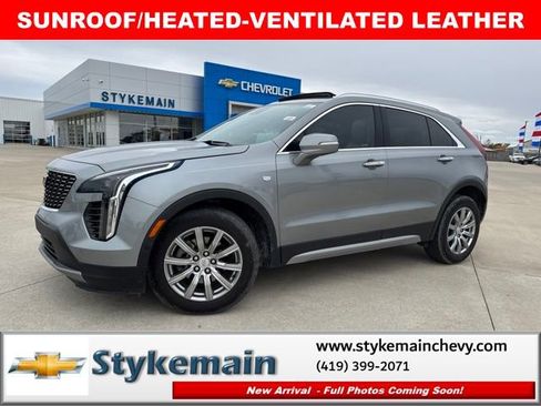 Used 2023 Cadillac XT4 Premium Luxury w/ Enhanced Visibility Package FWD image 1