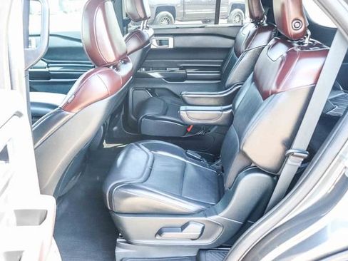 Used 2020 Ford Explorer Platinum w/ Premium Technology Package AWD/4WD image 20
