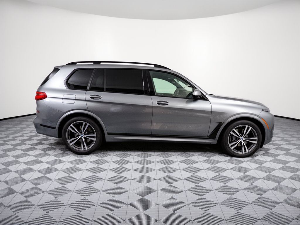 Used 2026 BMW X7 xDrive40i w/ Executive Package AWD/4WD image 8