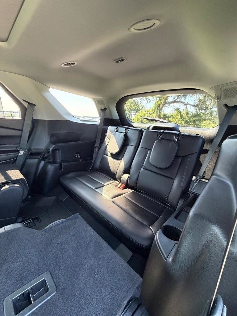 Used 2021 Ford Explorer Limited w/ Equipment Group 301A RWD image 15