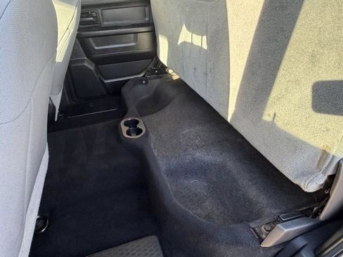 Used 2018 RAM 2500 Tradesman w/ Chrome Appearance Group image 28