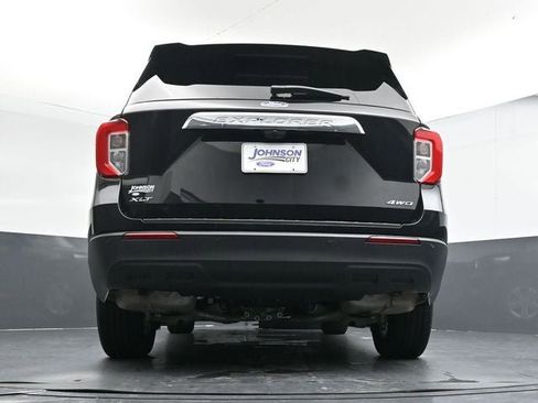 Used 2023 Ford Explorer XLT image 27