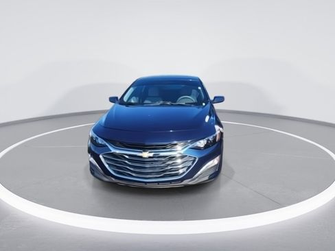 Used 2020 Chevrolet Malibu LT image 3