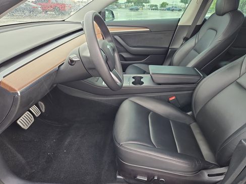 Used 2022 Tesla Model 3 Performance image 15