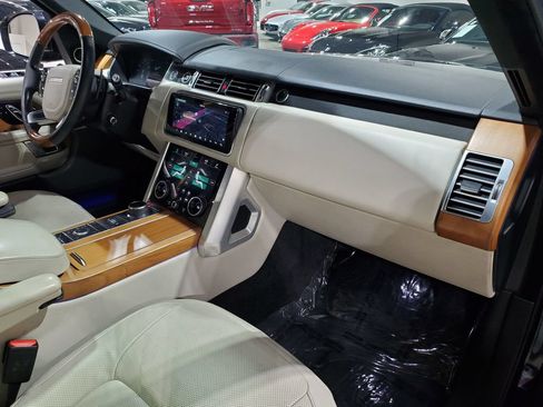 Used 2021 Land Rover Range Rover P525 Westminster Edition LWB AWD/4WD image 14