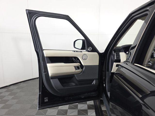 Used 2020 Land Rover Range Rover HSE AWD/4WD image 23