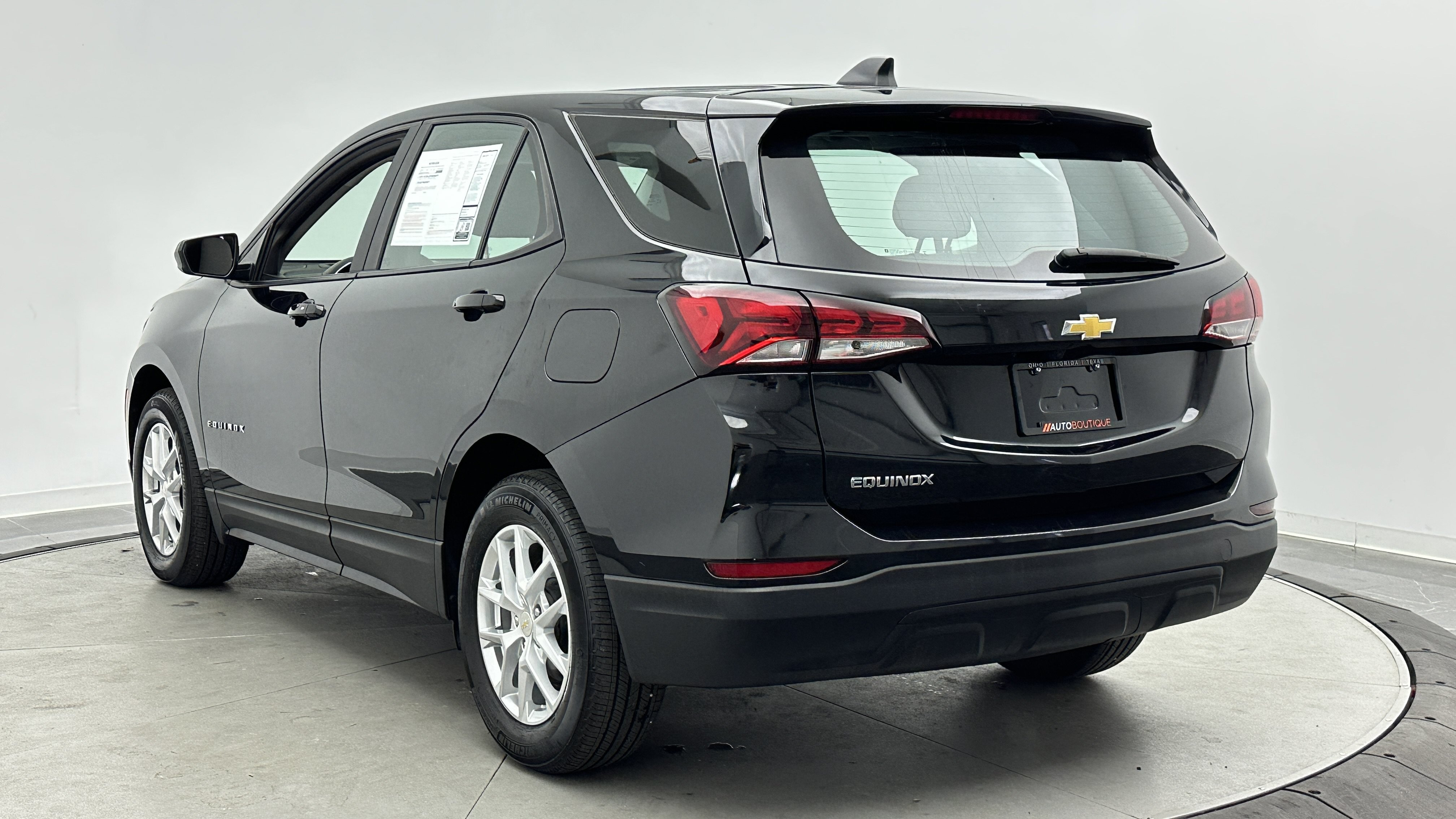 Used 2024 Chevrolet Equinox LS FWD image 5