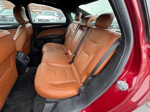 Used 2019 Ford Fusion Titanium AWD/4WD image 19