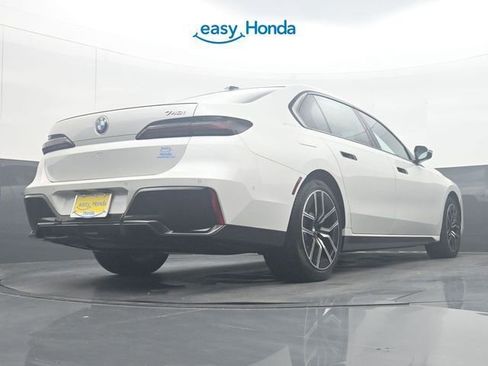 Used 2023 BMW 740i w/ Executive Package RWD image 33