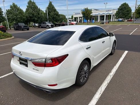 Used 2018 Lexus ES 350 w/ Navigation System Package FWD image 5