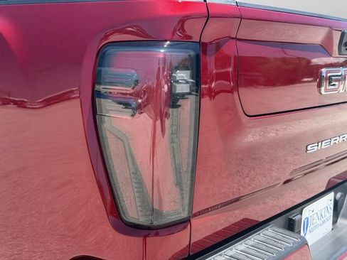 Used 2024 GMC Sierra 2500 AT4 w/ AT4 Premium Plus Package AWD/4WD image 14