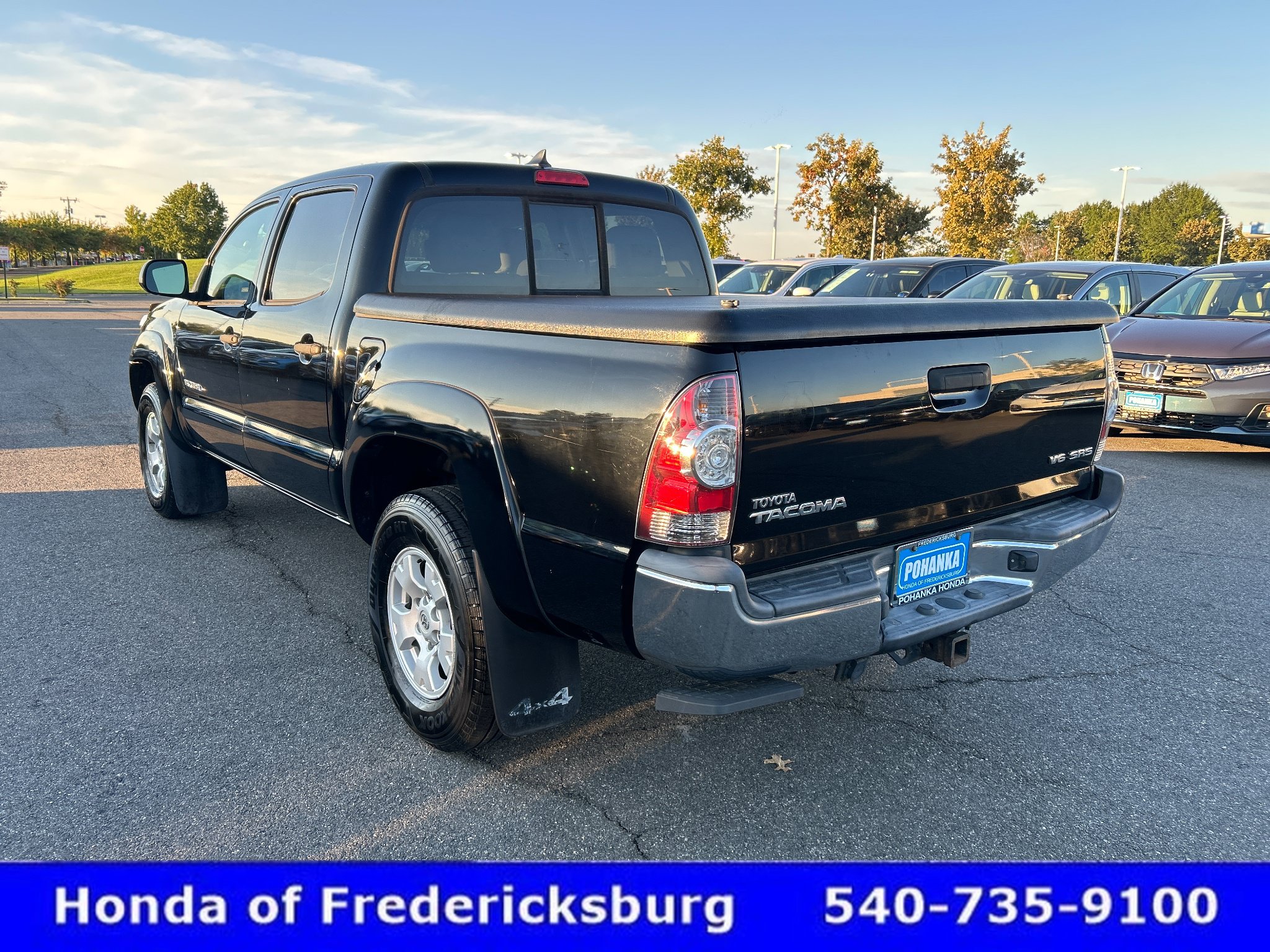 Used 2015 Toyota Tacoma 4x4 Double Cab w/ SR5 Package image 4