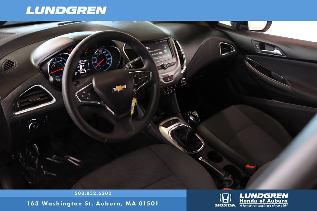 Used 2018 Chevrolet Cruze LT FWD image 8
