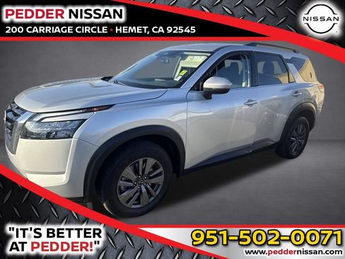 Used 2025 Nissan Pathfinder SV AWD/4WD image 1